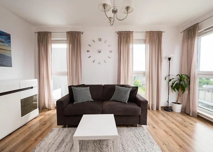 Metro Mlynow Comfy Apartment